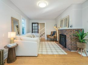 16 Avenue A, Port Washington NY 11050