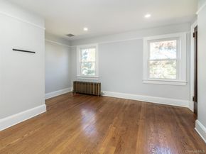 16 Avenue A, Port Washington NY 11050