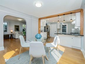 16 Avenue A, Port Washington NY 11050