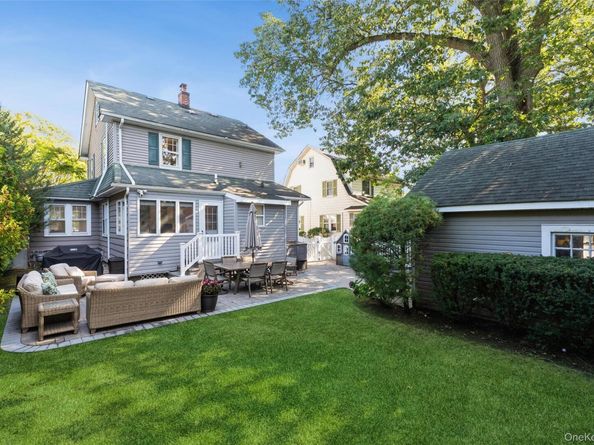 104 Cedar Avenue, Rockville Centre NY 11570