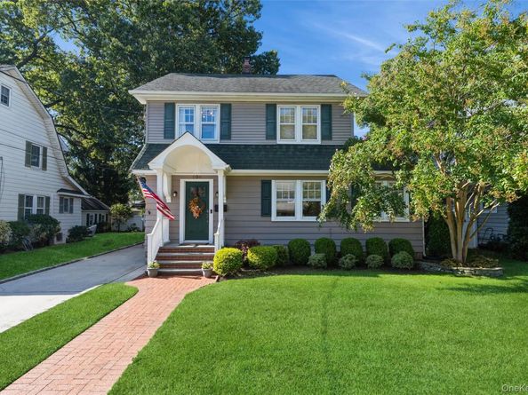104 Cedar Avenue, Rockville Centre NY 11570