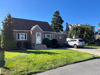 404 Kensington Court