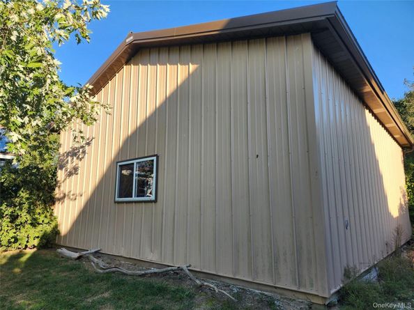 199 Shade Tree Lane, Aquebogue NY 11931