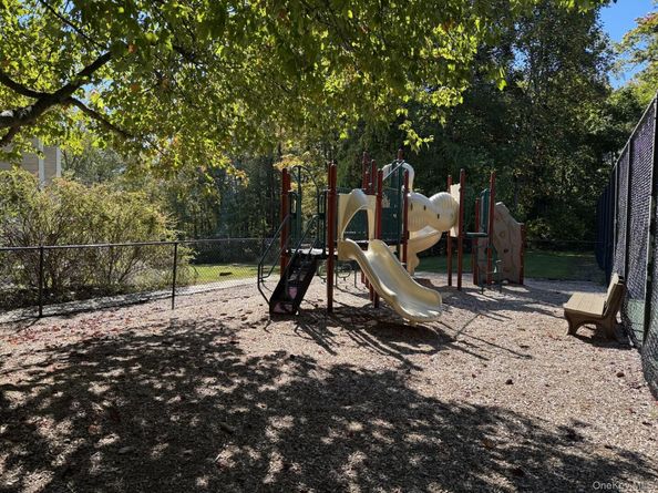 134 Hitching Post Lane, Yorktown Heights NY 10598