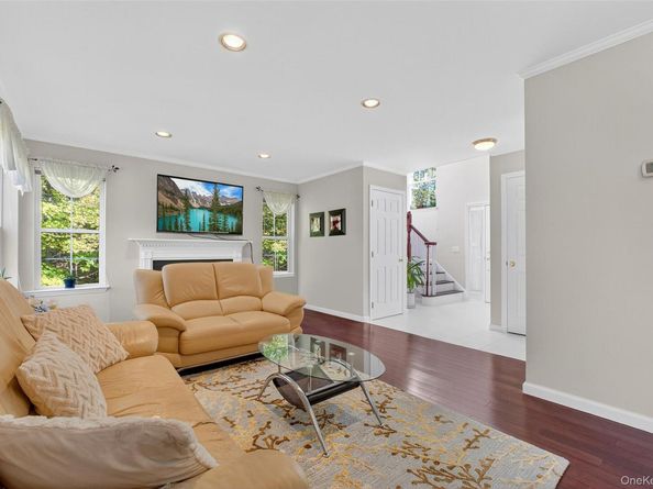 134 Hitching Post Lane, Yorktown Heights NY 10598