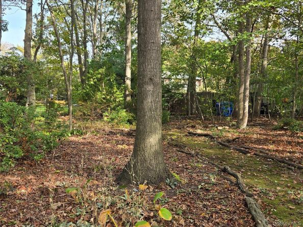 394 Cedarhurst Street, Islip Terrace NY 11752