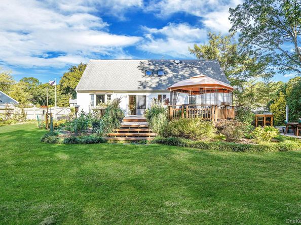 394 Cedarhurst Street, Islip Terrace NY 11752