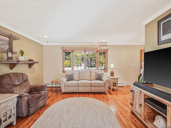 394 Cedarhurst Street, Islip Terrace NY 11752