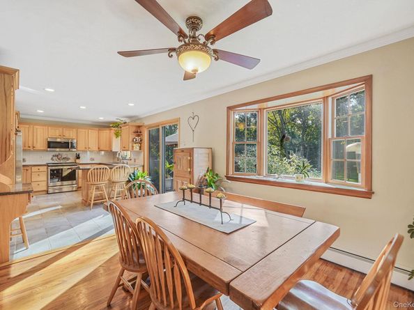 394 Cedarhurst Street, Islip Terrace NY 11752
