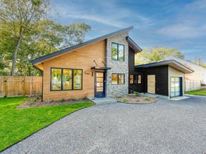 17 Heather Drive, Remsenburg NY 11960
