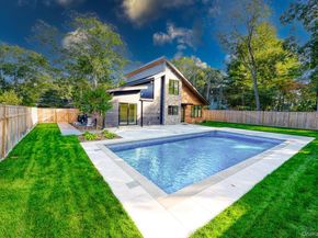 17 Heather Drive, Remsenburg NY 11960