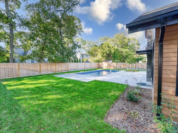 17 Heather Drive, Remsenburg NY 11960