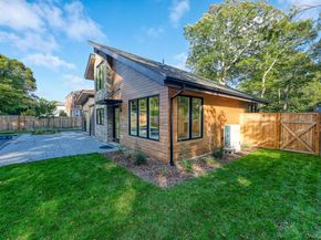 17 Heather Drive, Remsenburg NY 11960