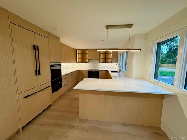 17 Heather Drive, Remsenburg NY 11960