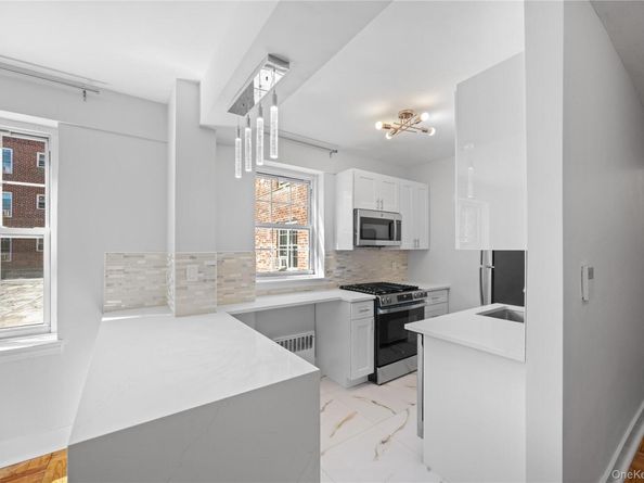 230 Pelham Road 1O, New Rochelle NY 10805