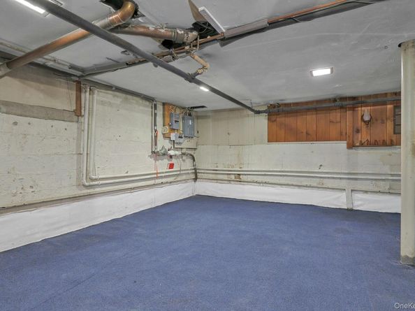 151 Benedict Avenue, Thornwood NY 10594