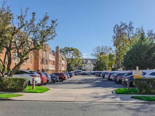 120 Morris Avenue B5, Rockville Centre NY 11570