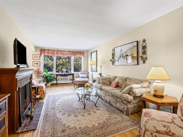 120 Morris Avenue B5, Rockville Centre NY 11570