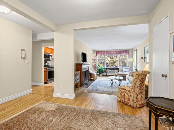 120 Morris Avenue B5, Rockville Centre NY 11570