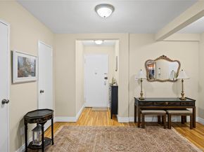 120 Morris Avenue B5, Rockville Centre NY 11570