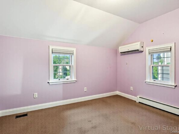40 Elm Street, Hicksville NY 11801