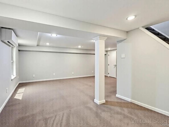 40 Elm Street, Hicksville NY 11801
