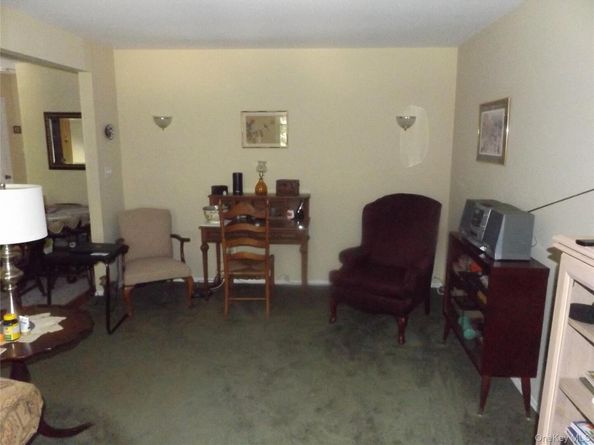 130-2D Church Street 2D, Kings Park NY 11754