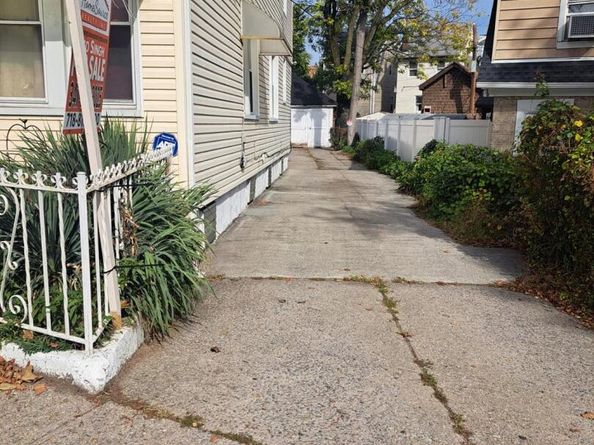 107-15 Van Wyck Expressway, Jamaica NY 11435