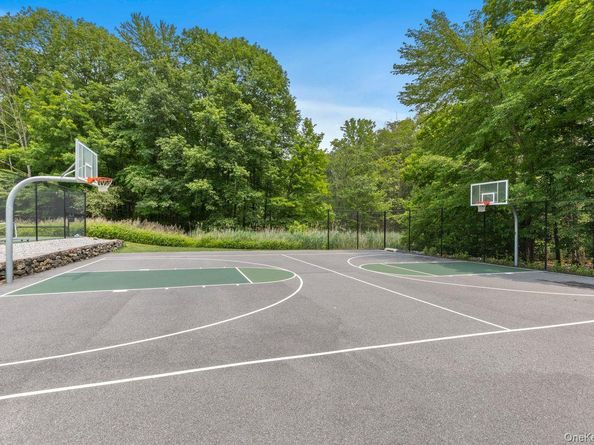 170 Arbor Crest, Somers NY 10589