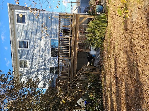 26 Mitchell Avenue, Babylon NY 11702