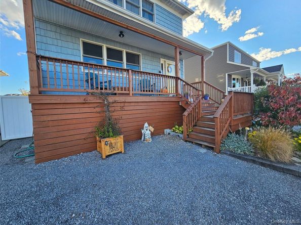 26 Mitchell Avenue, Babylon NY 11702