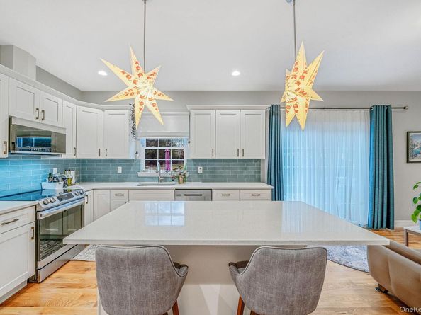 152 Wood, Centereach NY 11720