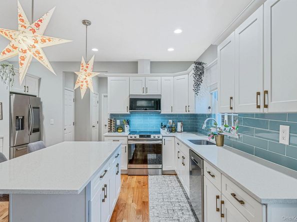 152 Wood, Centereach NY 11720