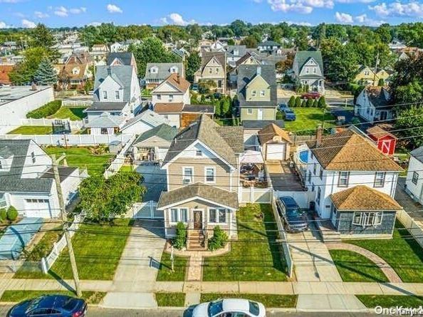 91 Rockmart Avenue, Elmont NY 11003