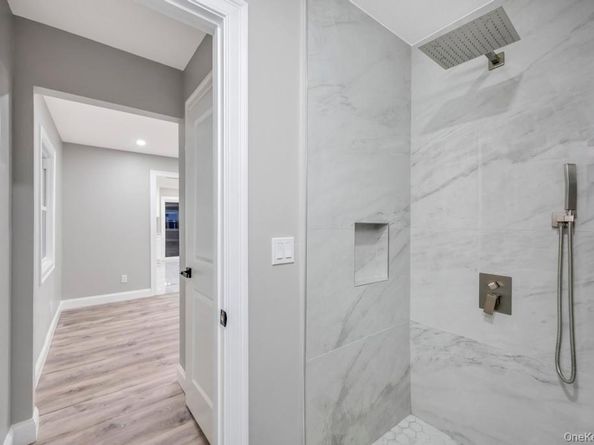 27 Ash Street, Central Islip NY 11722