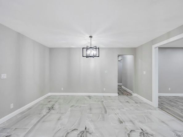 27 Ash Street, Central Islip NY 11722