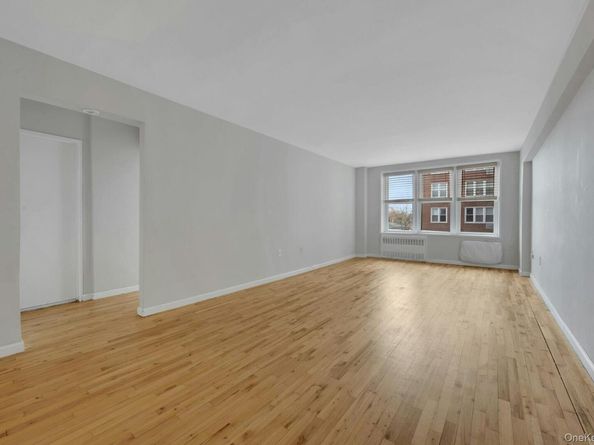 14 Westview Avenue 310, Tuckahoe NY 10707