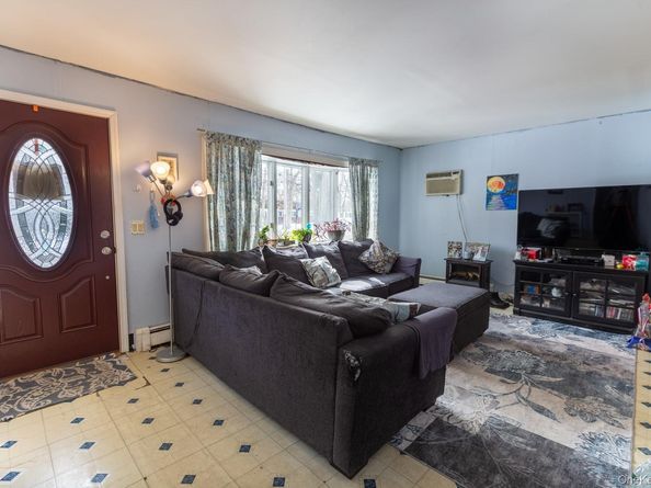 47 Ridgedale Avenue, Farmingville NY 11738