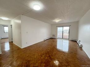 54-09 108th Street 6A, Corona NY 11368