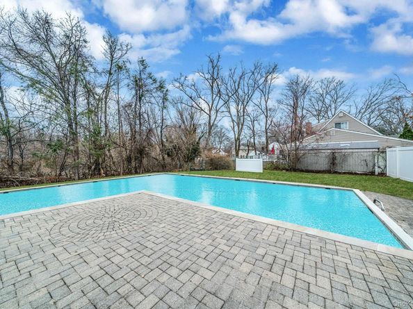 3 Lilac Lane, Port Jefferson Station NY 11776