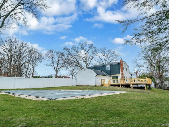 3 Lilac Lane, Port Jefferson Station NY 11776