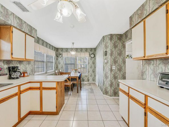 11 Gazebo Lane, Holtsville NY 11742