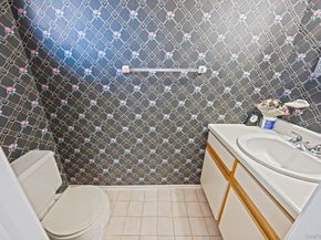 11 Gazebo Lane, Holtsville NY 11742