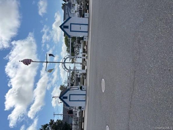 3 Hudson Street W, East Rockaway NY 11518