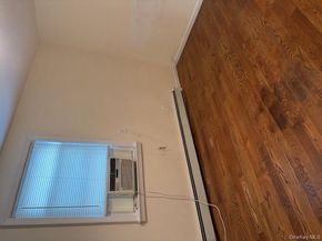 3 Hudson Street W, East Rockaway NY 11518