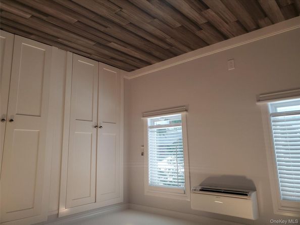 310 Brookside Court, Copiague NY 11726