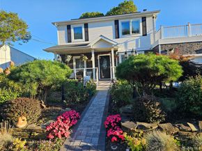 310 Brookside Court, Copiague NY 11726