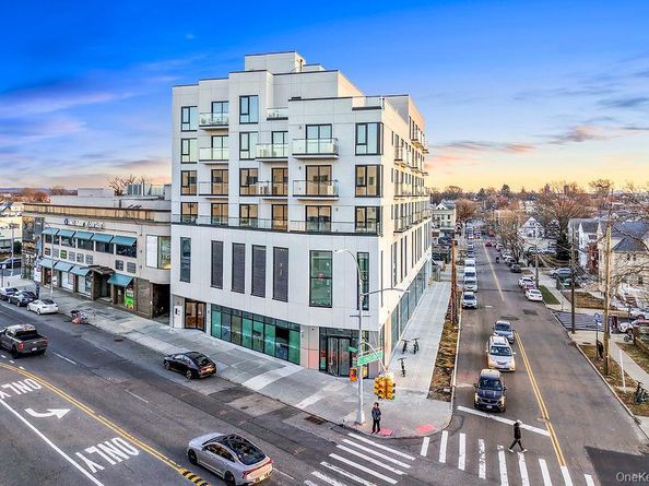 150-02 Northern Blvd 4J, Flushing NY 11354