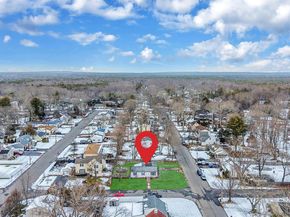 9 Maple Road, Middle Island NY 11953