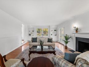 306 Southdown Road, Lloyd Harbor NY 11743